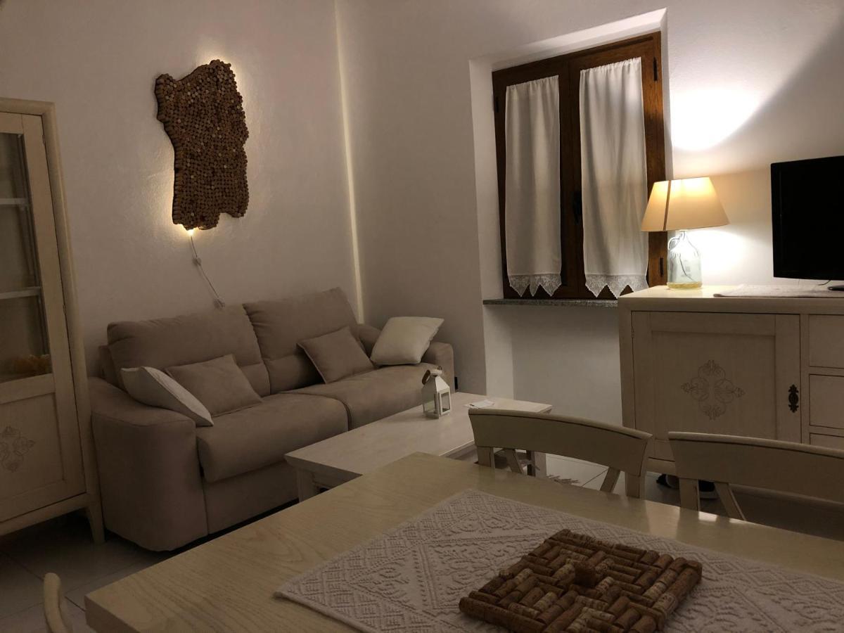Elegante Monolocale Al Centro Del Paese Apartment Teulada Exterior photo